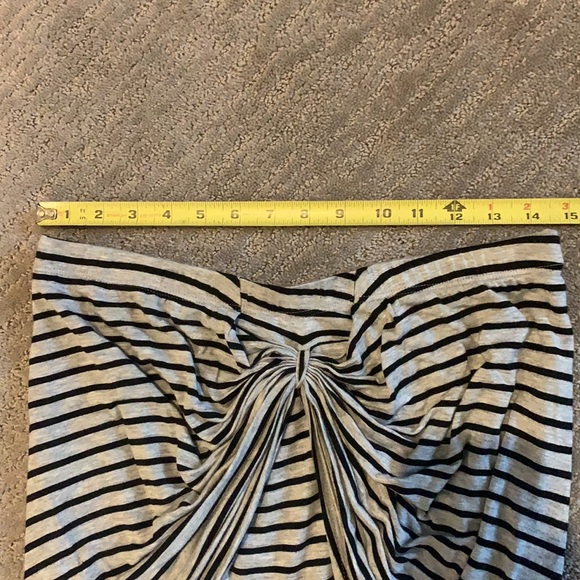 High-Low grey jersey mini skirt with stripes - Picture 4 of 5